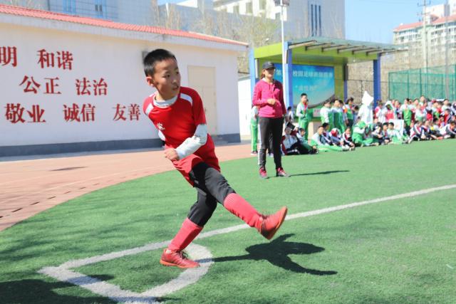 欧洲杯-亚马尔世界波破门 西班牙2-1法国进决赛