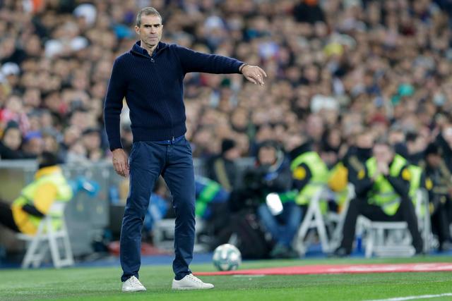 詹姆斯25+8浓眉20+14丁威迪首秀 湖人大胜活塞